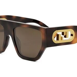 Fendi O'LOCK FE40108U Sunglasses NEVER worn!